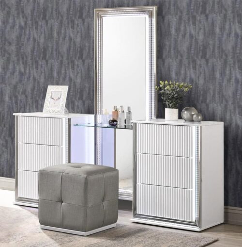 Vanity Set with LED / White